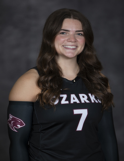 Anna Howe head Shot